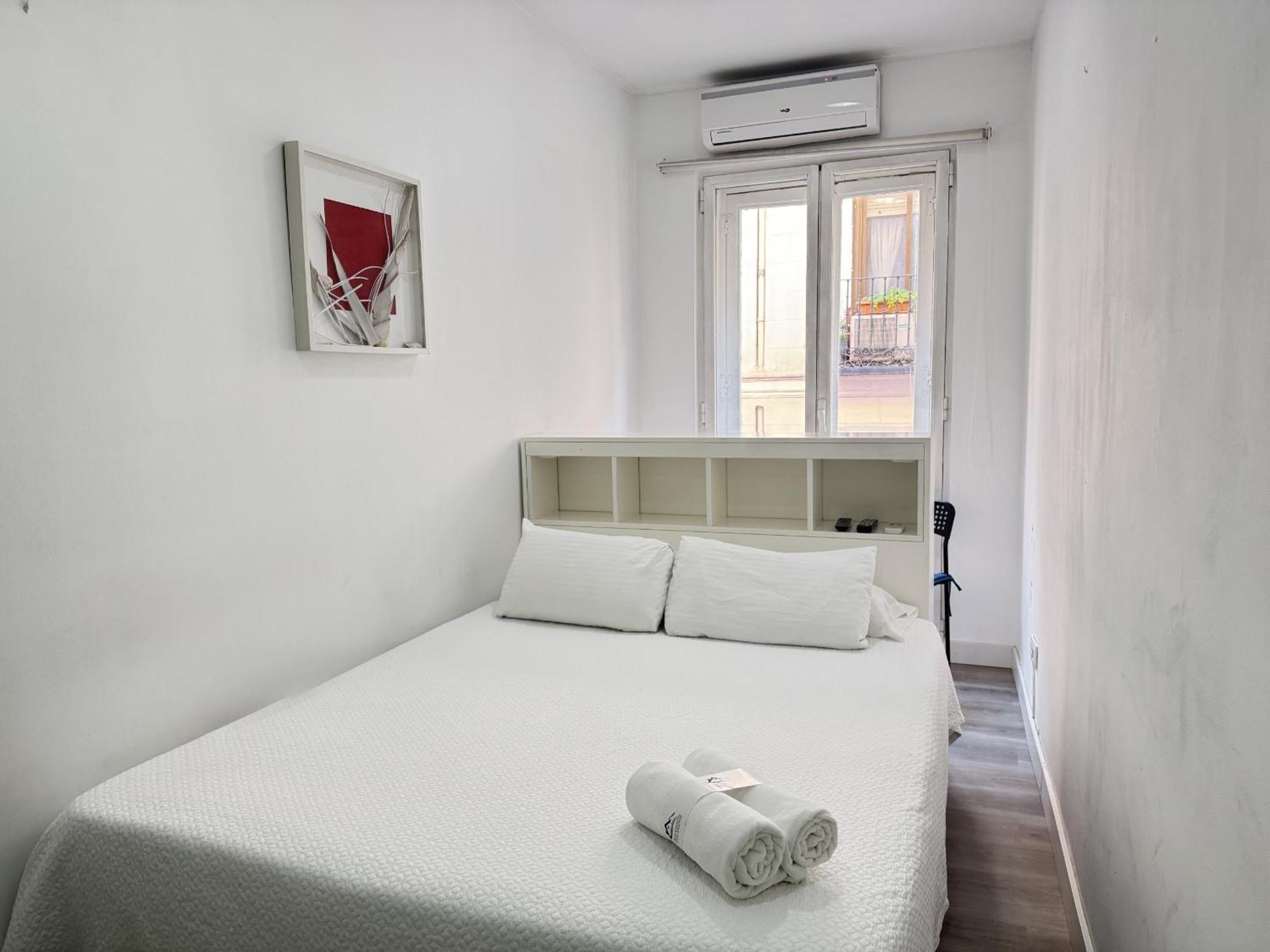 Apartamentos Day Madrid Plaza De Espana I — Photos 1